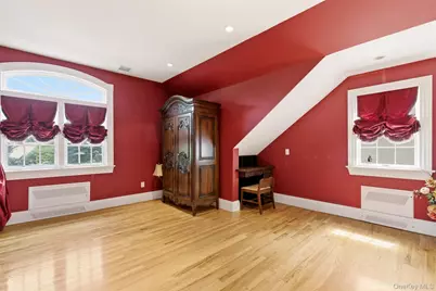 2 Shore Drive, Manhasset, NY 11030 - Photo 30