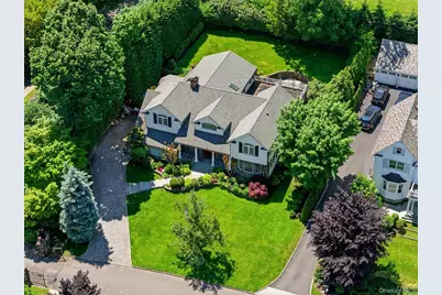 2 Shore Drive, Manhasset, NY 11030 - Photo 4