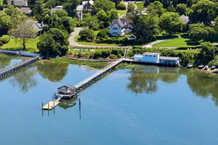 2 Shore Dr, Manhasset, NY 11030 - Photo 42