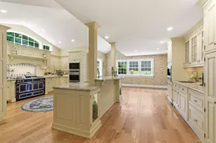 2 Shore Dr, Manhasset, NY 11030 - Photo 14