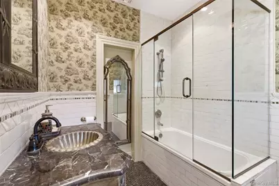 2 Shore Drive, Manhasset, NY 11030 - Photo 26