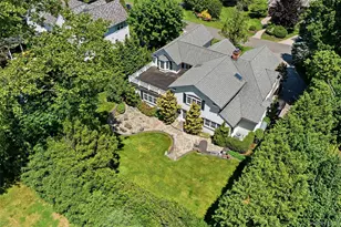2 Shore Dr, Manhasset, NY 11030 - Photo 40