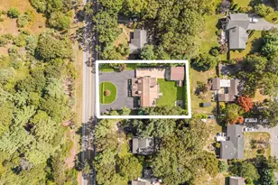 183 Old Country Rd, Speonk, NY 11972 - Photo 42