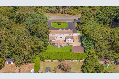 183 Old Country Road, Speonk, NY 11972 - Photo 44