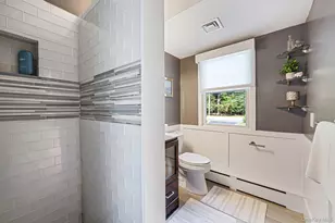 183 Old Country Rd, Speonk, NY 11972 - Photo 32