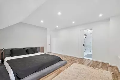 75 Oakland Avenue, Tuckahoe, NY 10707 - Photo 18