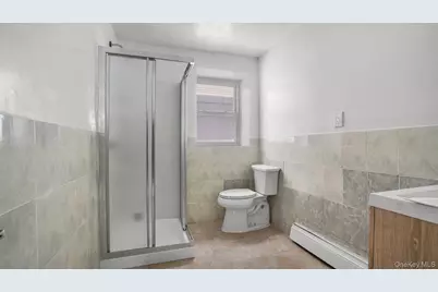 3412 Hunter Avenue, Bronx, NY 10475 - Photo 18