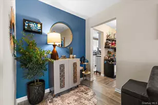 11 Edmunton Dr, North Babylon, NY 11703 - Photo 6