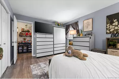 11 Edmunton Dr #E5, North Babylon, NY 11703 - Photo 10