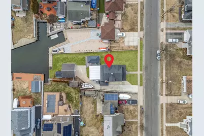 244 S Bayview Avenue, Amityville, NY 11701 - Photo 40