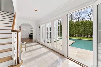 45 Griffen Avenue, Scarsdale, NY 10583 - Photo 8