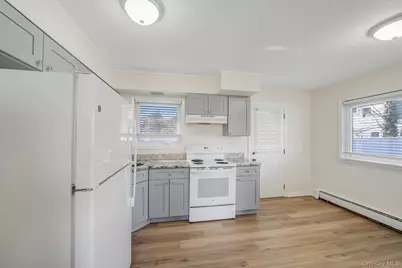 472 S Ocean Avenue, Patchogue, NY 11772 - Photo 10