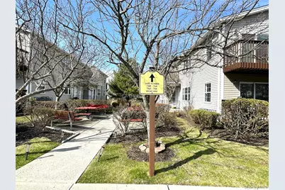 760 E Crooked Hill Road #760, Pearl River, NY 10965 - Photo 4