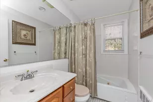 10 Sycamore Rd, Glen Cove, NY 11542 - Photo 16