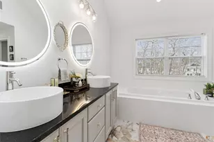 16 Gateway Ct, Hampton Bays, NY 11946 - Photo 22