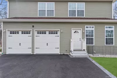 16 Gateway Court, Hampton Bays, NY 11946 - Photo 28