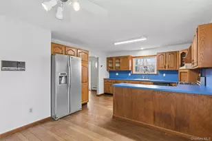 49 Overhill Rd, Wading River, NY 11792 - Photo 10