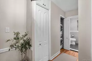 33 Manchester Rd, Eastchester, NY 10709 - Photo 14