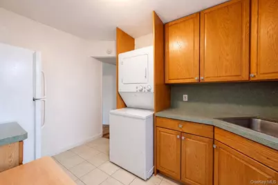 260-11 Langstone Avenue #GV118E5-1, Glen Oaks, NY 11004 - Photo 6