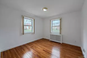 260-11 Langstone Ave, Glen Oaks, NY 11004 - Photo 6