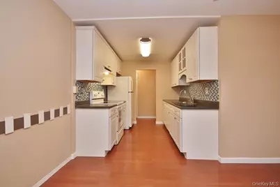 362 Sierra Vista Lane, Valley Cottage, NY 10989 - Photo 10