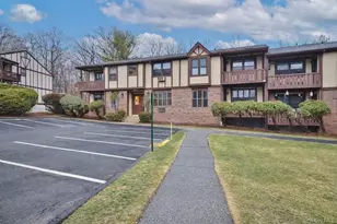 362 Sierra Vista Ln, Valley Cottage, NY 10989 - Photo 2