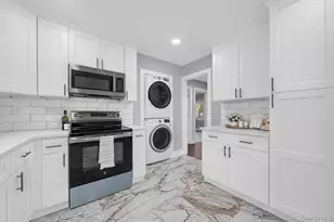 15 Harford Dr, Coram, NY 11727 - Photo 6