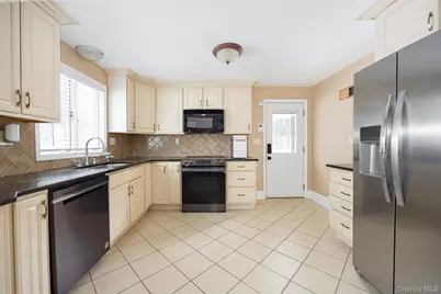 12 Valley View Road, Hyde Park, NY 12538 - Photo 6