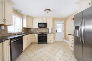 12 Valley View Rd, Hyde Park, NY 12538 - Photo 6