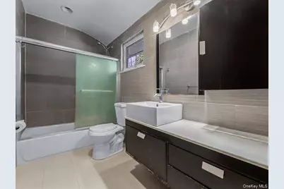 2 Pickwood Lane, Great Neck, NY 11024 - Photo 26