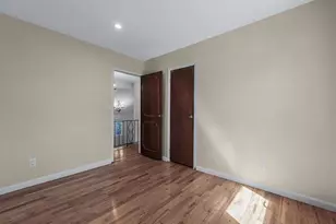 2 Pickwood Ln, Great Neck, NY 11024 - Photo 22