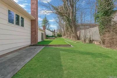 2 Pickwood Lane, Great Neck, NY 11024 - Photo 28