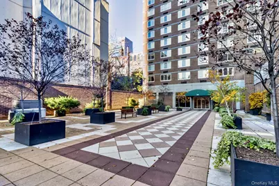 345 E 93rd Street #5J, New York, NY 10128 - Photo 32