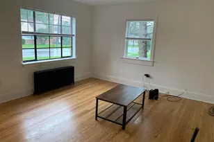 374 South St, Newburgh, NY 12550 - Photo 4