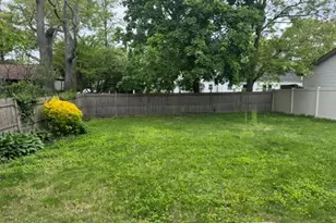 8 Deans Ln, Bayville, NY 11709 - Photo 16