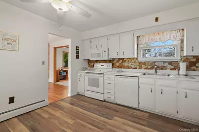 3223 Court Street, Yorktown Heights, NY 10598 - Photo 10