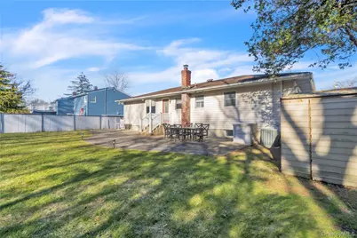 1408 Saint Louis Avenue, Bay Shore, NY 11706 - Photo 32