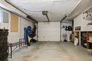 26 Bowden Dr, Huntington Station, NY 11746 - Photo 26