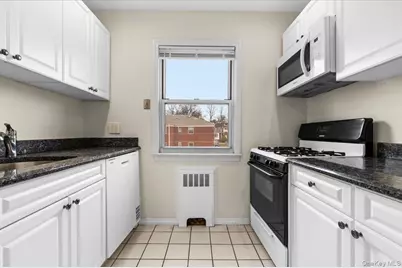 87-18 Marengo Street #2B, Hollis, NY 11423 - Photo 8