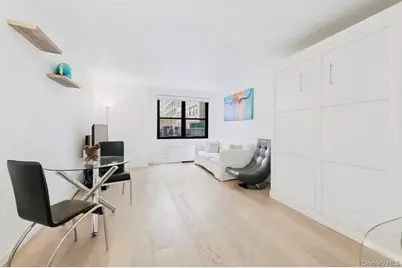 165 W 66th Street #2L, New York, NY 10023 - Photo 1
