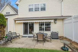 326 Erin Ln, East Setauket, NY 11733 - Photo 28