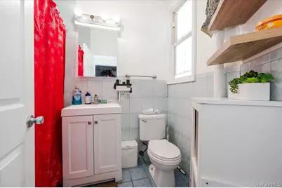 2918 Bruckner Boulevard, Bronx, NY 10465 - Photo 36