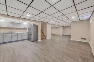 365 Clay Pitts Rd, East Northport, NY 11731 - Photo 24