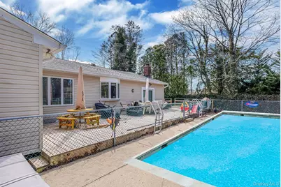 365 Clay Pitts Road, East Northport, NY 11731 - Photo 36