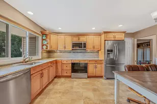 365 Clay Pitts Rd, East Northport, NY 11731 - Photo 6