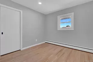 19 Gardenia Dr, Commack, NY 11725 - Photo 8