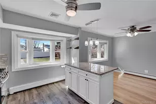 19 Gardenia Dr, Commack, NY 11725 - Photo 4