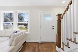 18 Maple Pl, Huntington, NY 11743 - Photo 2