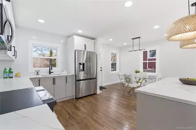 18 Maple Place, Huntington, NY 11743 - Photo 8