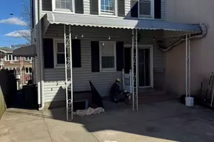 52-16 69th Pl, Maspeth, NY 11378 - Photo 18